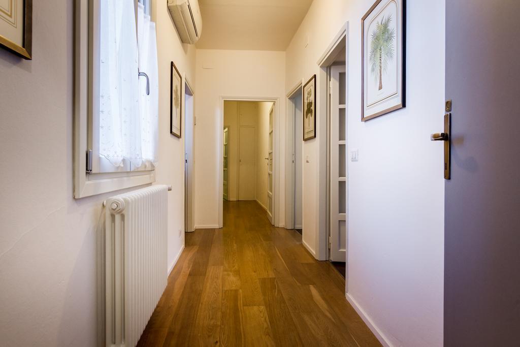 Regina 24 Apartment เชอร์นอบบิโอ ภายนอก รูปภาพ